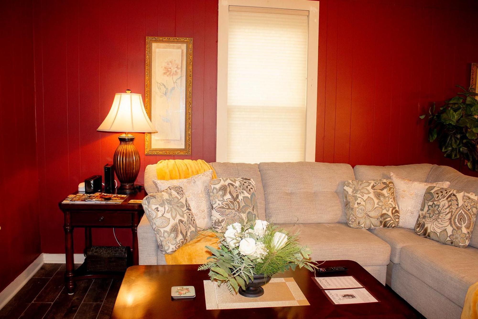 Timeless - Victorian Apartment